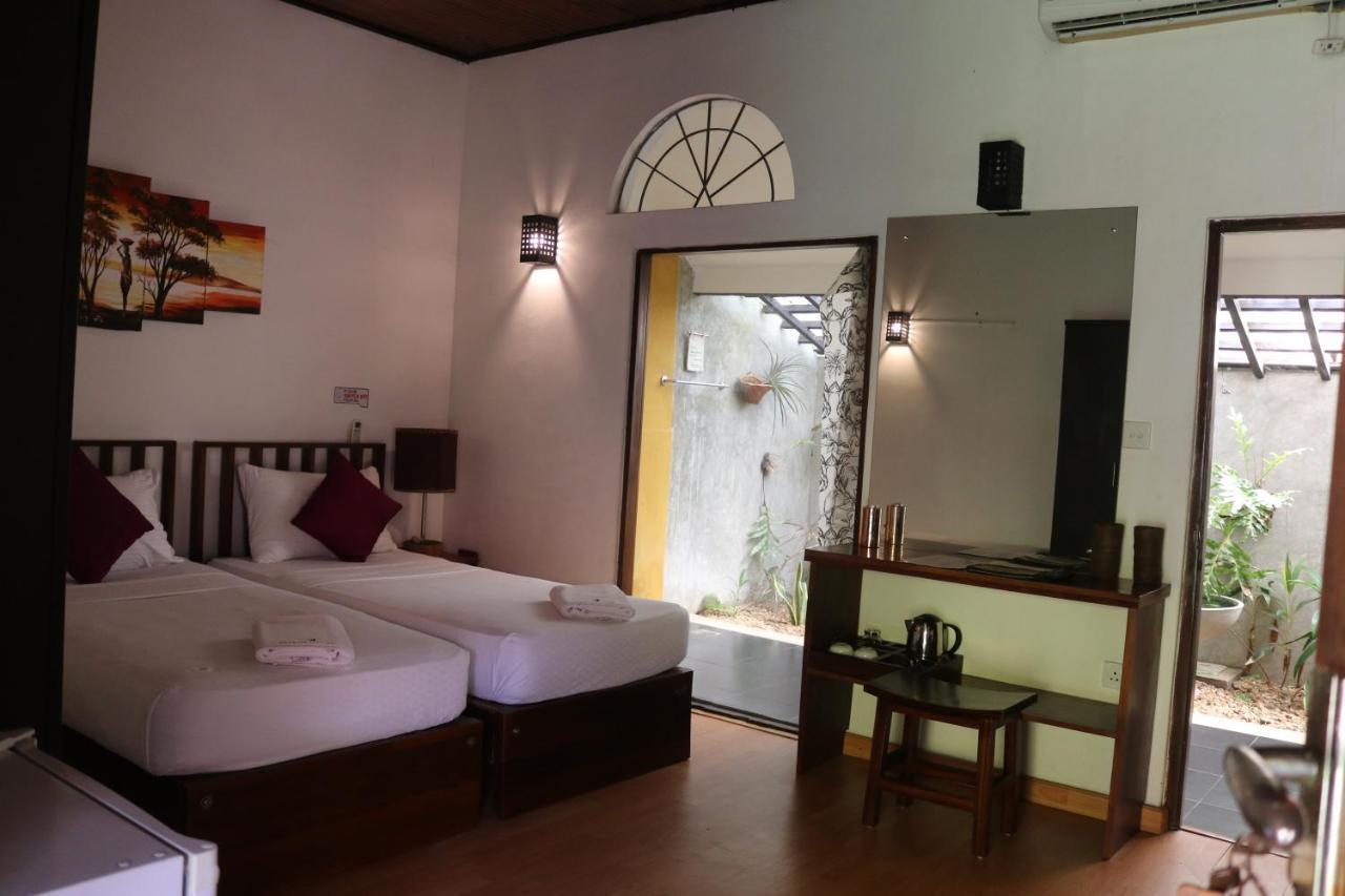 Pavana Hotel Negombo Eksteriør billede