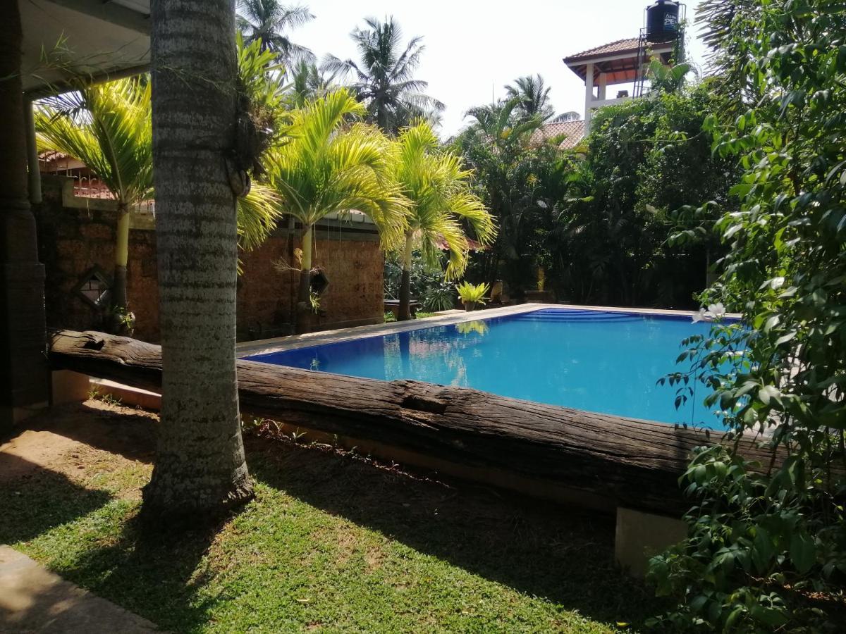 Pavana Hotel Negombo Eksteriør billede